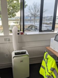 3.5kW hire aircon in office